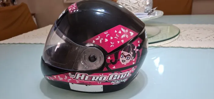 Capacete infantil feminino GOW Heros