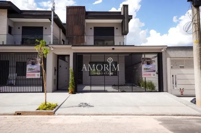 CASA À VENDA COM 3 SUÍTES 2 VAGAS EM CAJAMAR/SP