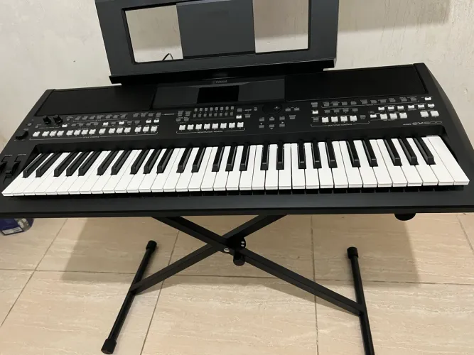 Teclado musical SX 600