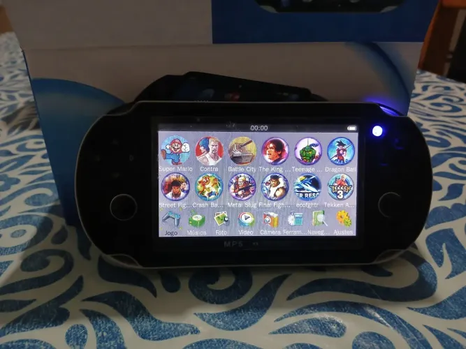 Videogame portátil em ótimo estado