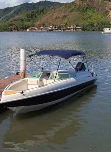 Lancha 25 Pes / Mercury 225 HP