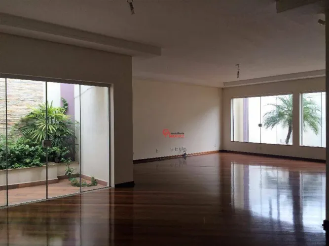 Casa com 3 dormitórios para alugar, 340 m² por R$ 10.000,00/mês - Jardim Panambi - Santa B