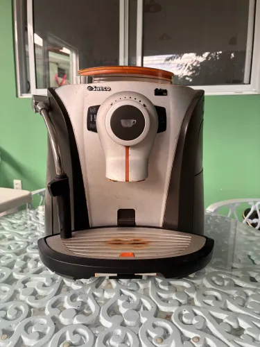 Máquina Automática de Café - SAECO ODEA GO
