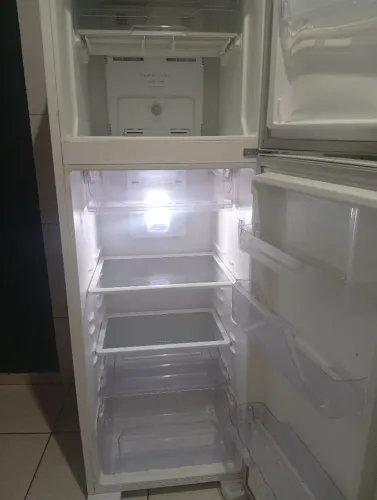 Geladeira electrolux Frost free