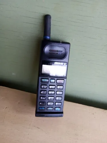 Celular Ericson antigo