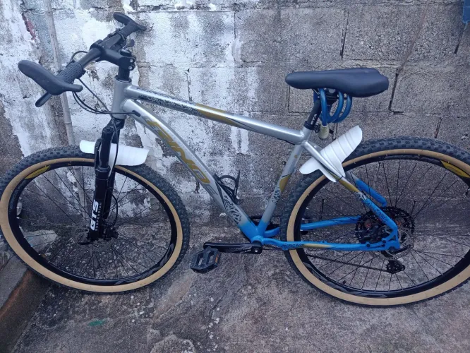 Bicicleta aro 29 alumínio nova ( leia )