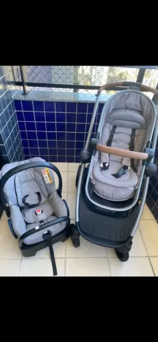 Vendo carrinho de bebê + bebe conforto da maxi cosi anna