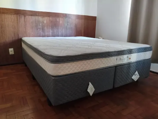 Conjunto Queen Herval Ômega - Colchão de Molas Ensacadas + Base Box Bipartida - Excelente