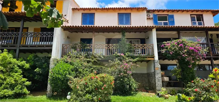 Condomínio com 3 quartos à venda em Praia rasa - RJ