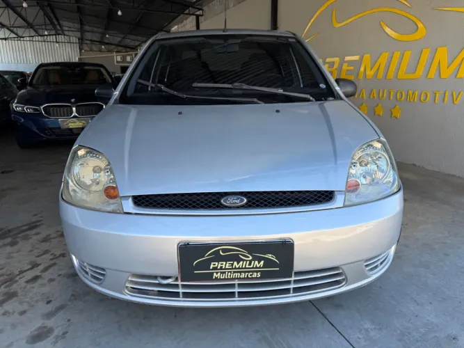 Ford Fiesta Sedan SE 1.0 8V Flex 4P 2005