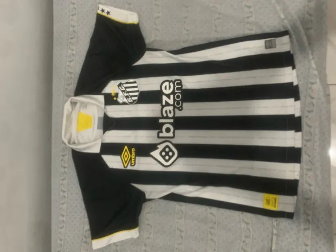 Camisa Santos Oficial Umbro 2023 Comemorativa 60 anos -1963- tamanho M ORIGINAL