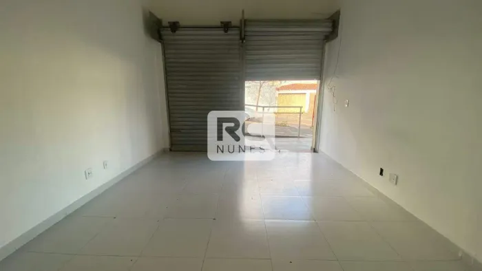 Loja de rua com área de 32m², 01 banheiro no bairro Minaslândia, Belo Horizonte/MG