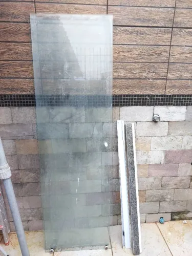 porta de Blindex para banheiro