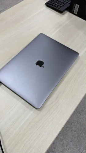 MACBOOK M1 PRO