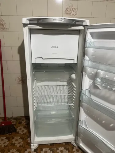 Geladeira cônsul facilite