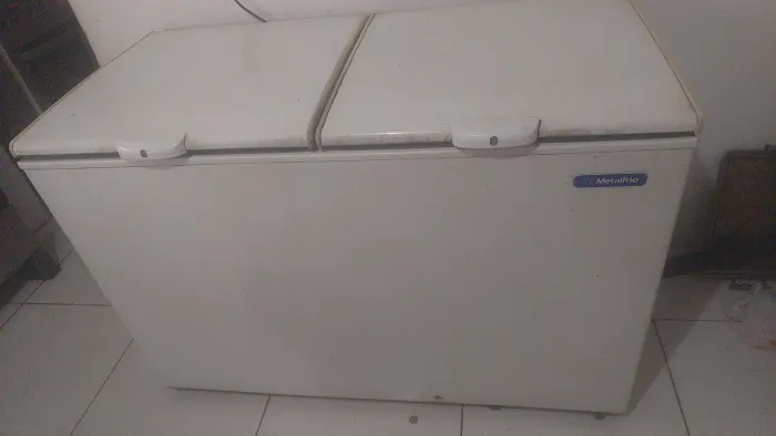 vendo ou troco por algo do meu interesse freezer duas portas