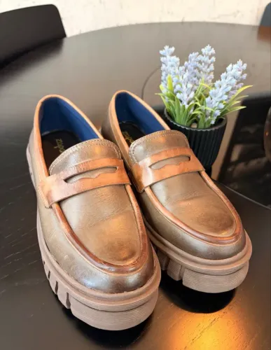 Mocassim Zapatteria, em Couro e numeração 36