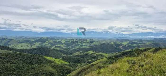 FAZENDA COM MATA NATIVA E VISTA PRIVILEGIADA EM SILVEIRAS-SP