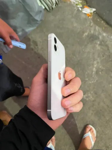 iPhone 12
