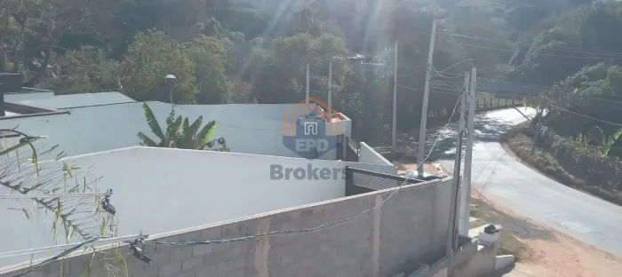 CASA RESIDENCIAL E COMERCIAL À VENDA 366,66 M² - ESTÂNCIA SANTA HELENA EM JARINU/SP