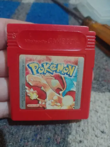 Vendo Pokémon vermelho do game boy color original perfeito !!!
