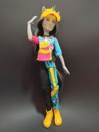 Neighthan Rot Boneco Monster High