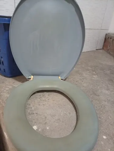 Acento de vaso cinza