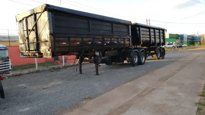 BITREM LIBRELATO CAÇAMBA BASCULANTE 25m³ 7 EIXOS 2018 - 2019 PRETO