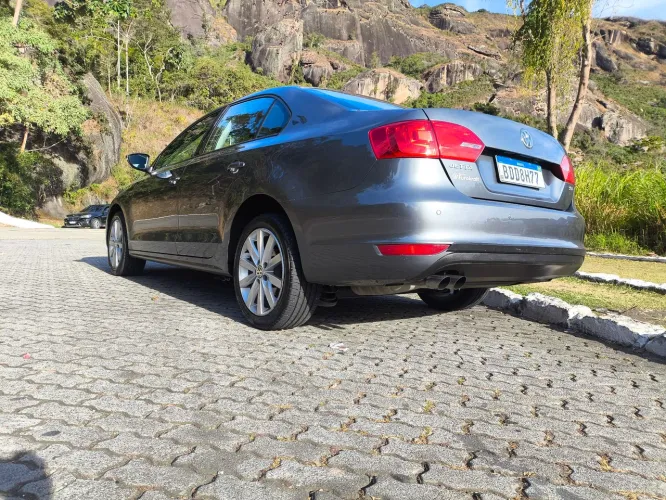 Volkswagen Jetta Comfortline 2.0 T.flex 8V 4P Tipt. 2012