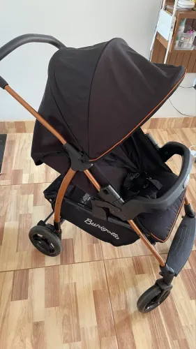 Carrinho de Bebê Burigotto Seminovo - Apenas 2 Meses de Uso - R$ 400
