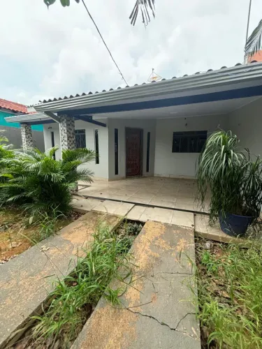 ALUGA-SE casa Cidade Jardim 