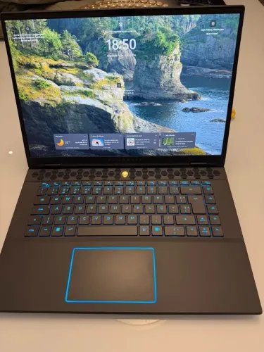 Notebook Alienware m16 R2 Core Ultra 7 RTX 4060 8GB