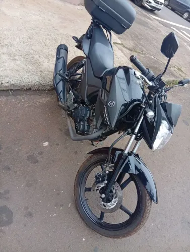 Vende-se fazer 150