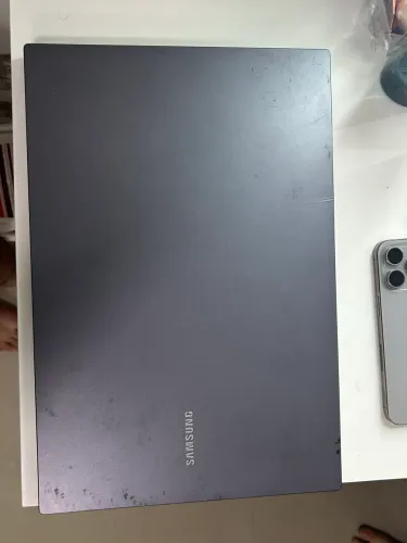Notebook Samsung Book - SSD 256GB | Tela Full HD | Intel Celeron