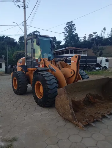 Pá carregadeira Case 621D 2017 