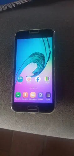 Vendo celular j2 com TV quebra galho entrgo