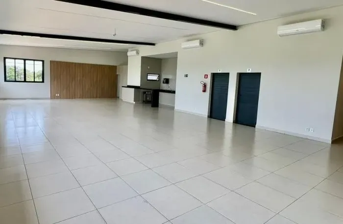 Salas à venda no bairro Laranjeiras em Uberlândia
