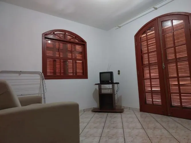 Pousada para Venda em Florianópolis, Canasvieiras, 4 dormitórios, 4 banheiros