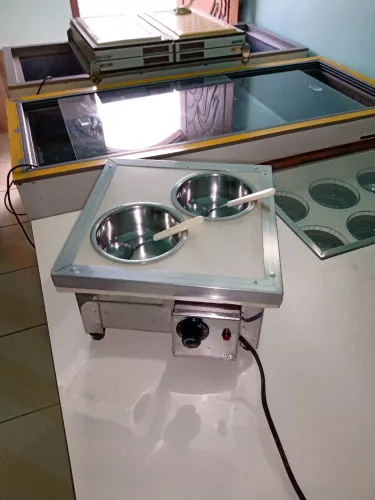 Derretedeira de Chocolate ou Esterilizador com 2 bules