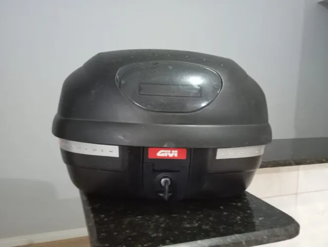 Baúl e suporte de Baú
