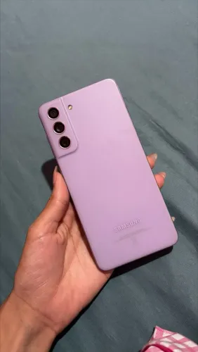 Samsung S21FE 5G 126GB - Lavanda - Excelente estado