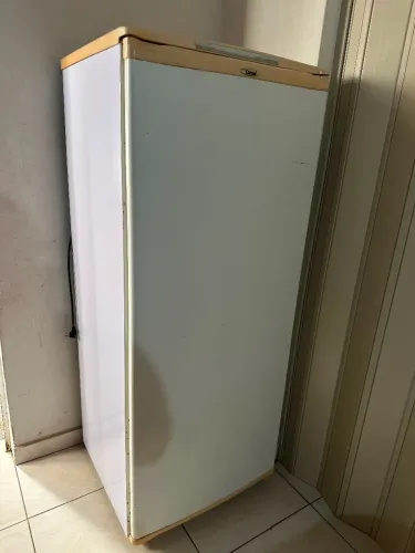 Geladeira funcionando perfeitamente entrega por minha conta passo cartão