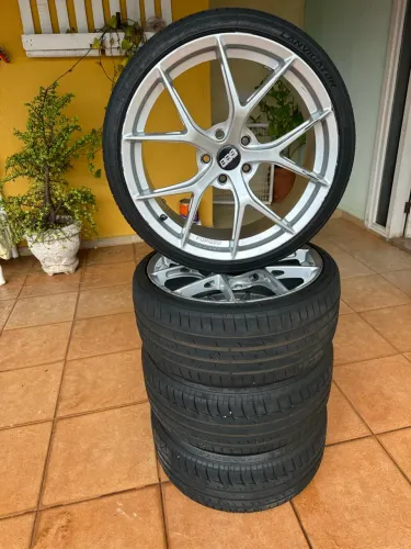 Jogo de rodas BBS Forged aro 19 com 4 pneus novos