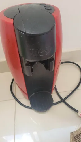 Vende-se cafeteira 3 corações