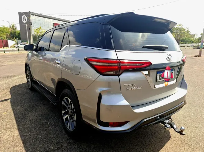 Toyota Hilux SW4 Diamond 2.8 TB 4X4 Die. Aut. 2022