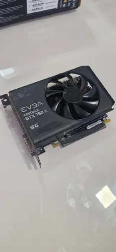 Placa de Vídeo - GeForce RTX 750ti ( EVGA )