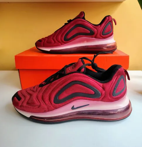 Tênis Nike Air Max 720 bordô- novo