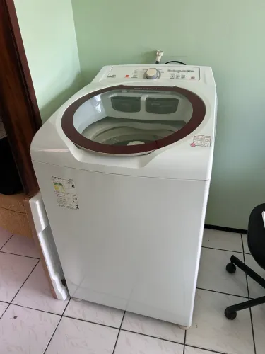 Máquina de lavar Brastemp 11 kg - funcionando