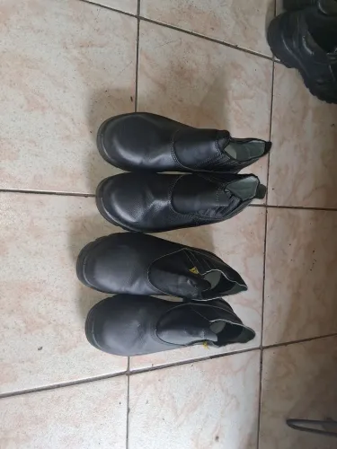 Botas