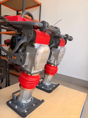 Compactador de solo novo 